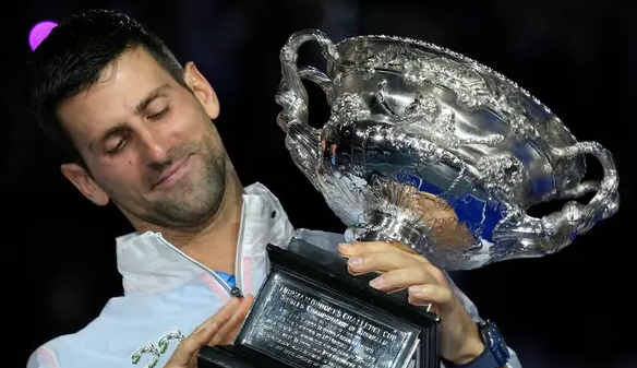 Novak-Djokovic-Berhasil-Menjadi-Juara-Australian-Open-2023.png